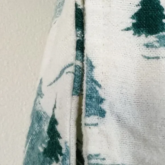 L.L. Bean Green & White Pine Tree Winter Scene Cozy Flannel Pajama Pants Large - Picture 3 of 9